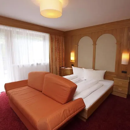 Vizensn Living Guest house